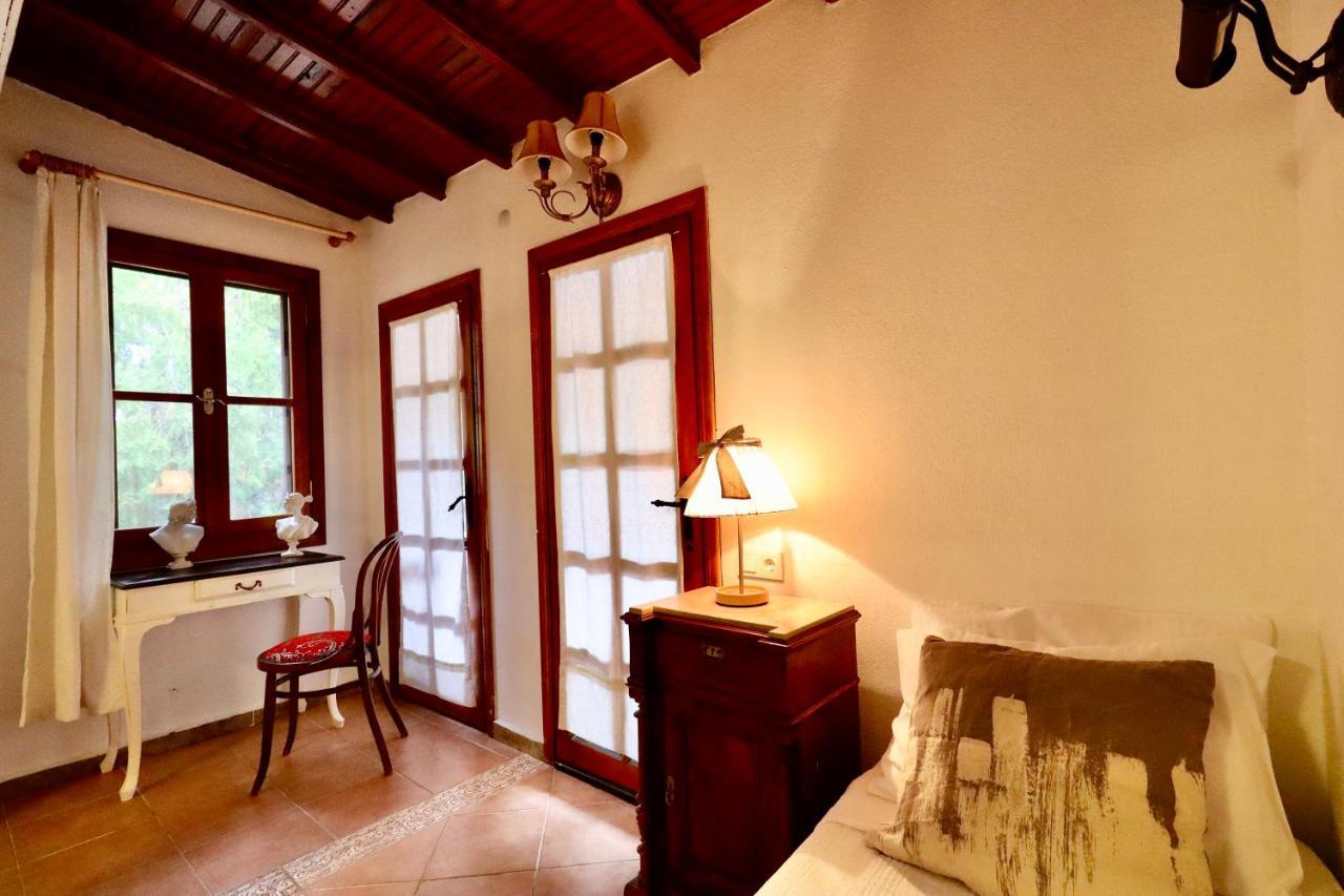 Kemerbag 29 Guest House 12 Yas Uestue (Adults Only) Бозджаада Экстерьер фото