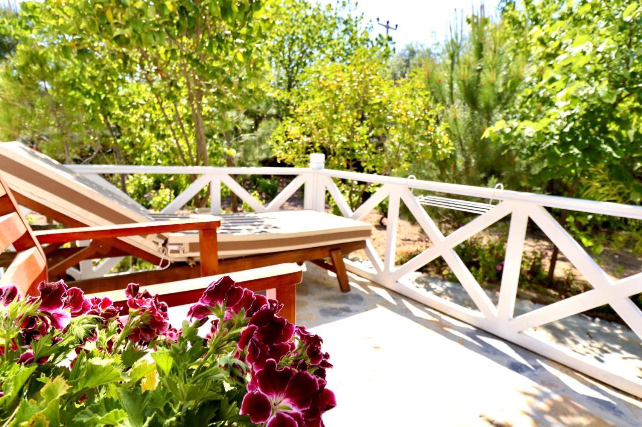 Kemerbag 29 Guest House 12 Yas Uestue (Adults Only) Бозджаада Экстерьер фото