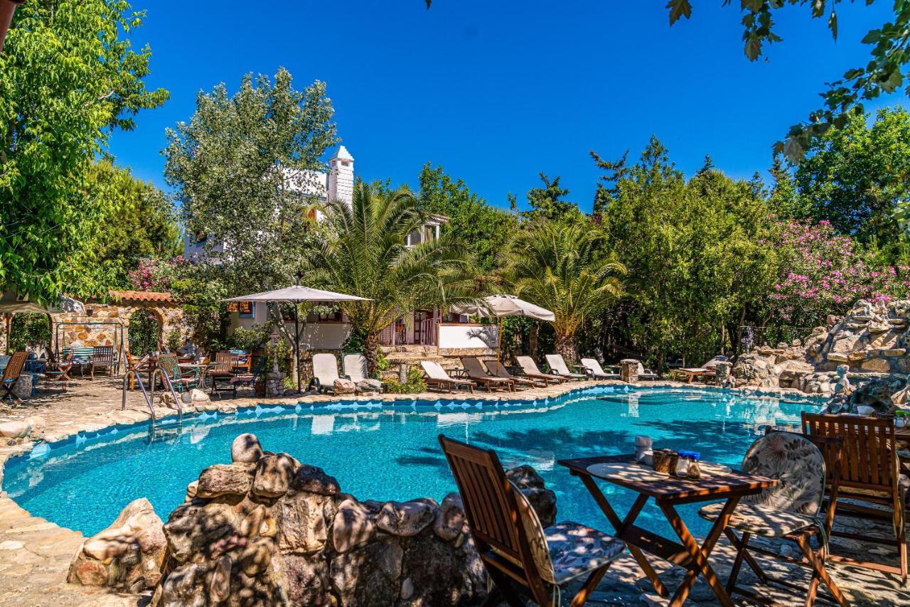 Kemerbag 29 Guest House 12 Yas Uestue (Adults Only) Бозджаада Экстерьер фото